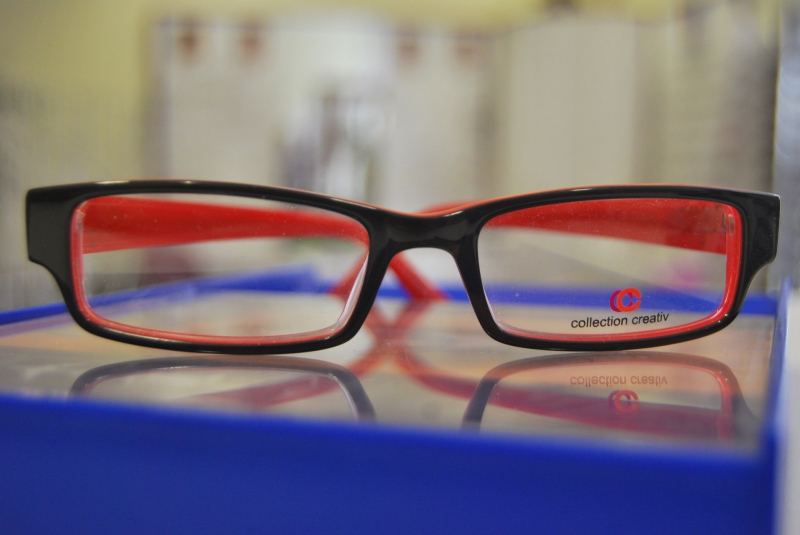 opticien-MALAUSSENE-min_view-sight-lens-frame-optics-spectacles-1141012-pxhere.com